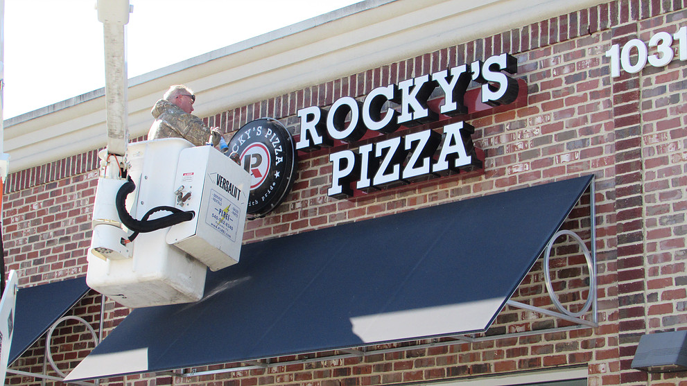 How To Create Memorable Outdoor Signs For Small Businesses The How To Create Memorable Outdoor Signs For Small Businesses
