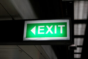 wayfinding-exit-signs-098